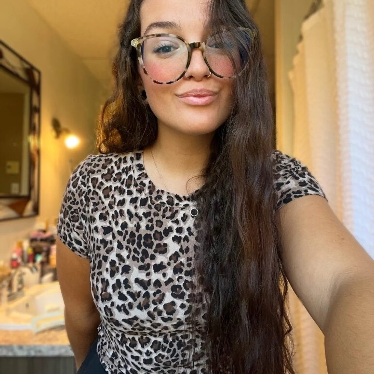 CATHERINE CLOUTIER 🍑 - OnlyFans model