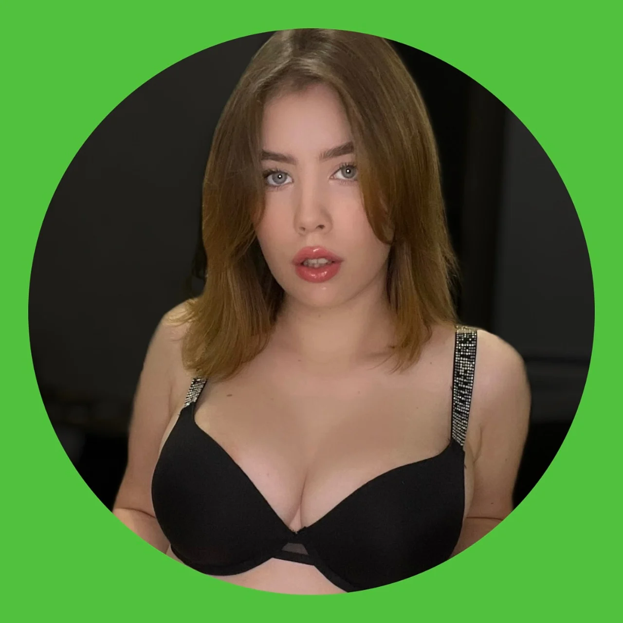 🟢𝑨𝑳𝑬𝑿𝑿𝑨 𝑽𝑰𝑷 𝑷𝑨𝑮𝑬 - OnlyFans model