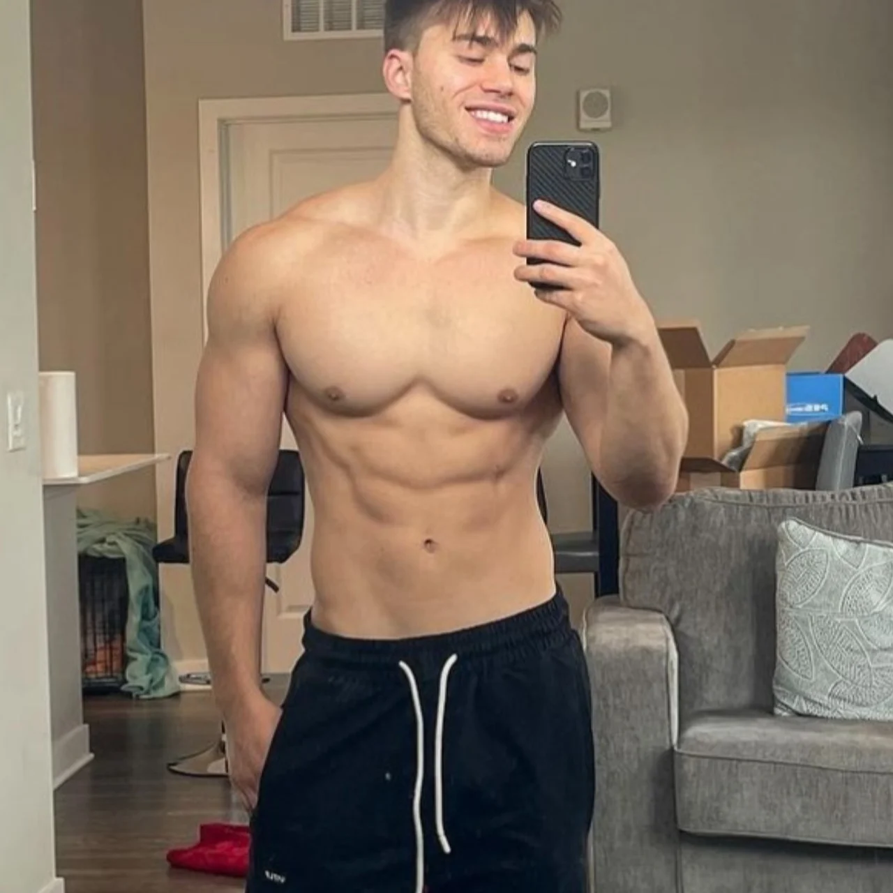 Aaron - OnlyFans model