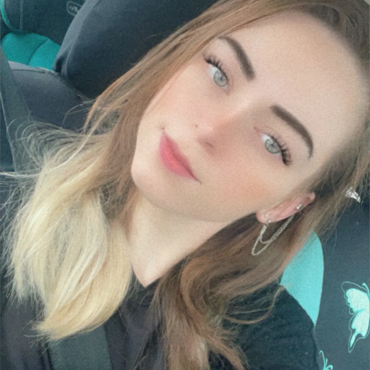 Acelynn - OnlyFans model