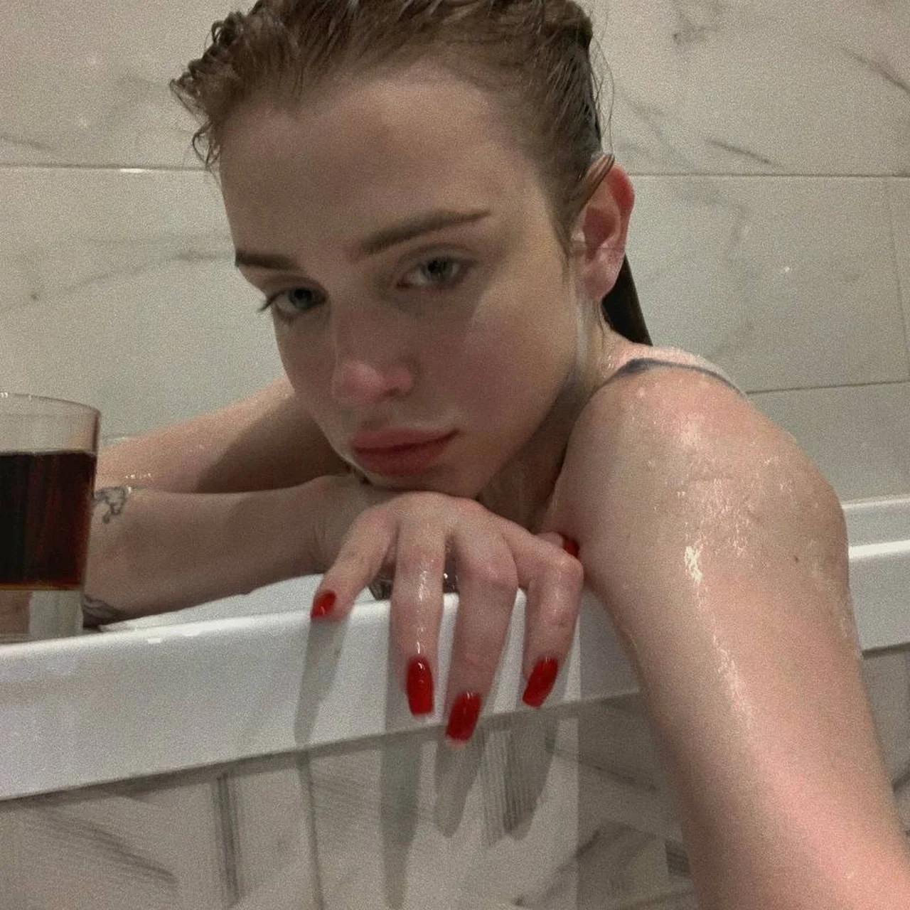 Adele - OnlyFans model