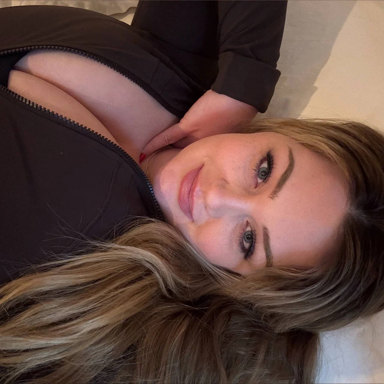 ADELINA ๐ - OnlyFans model