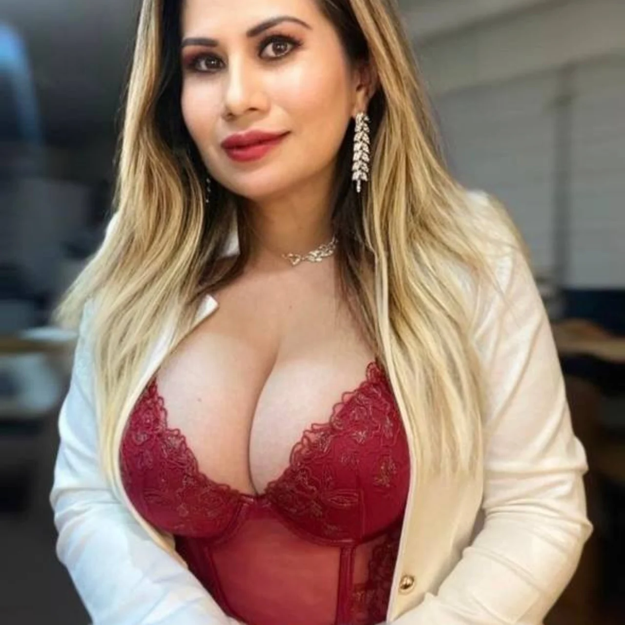 ACTRESS MADAME AFRODITA - OnlyFans model