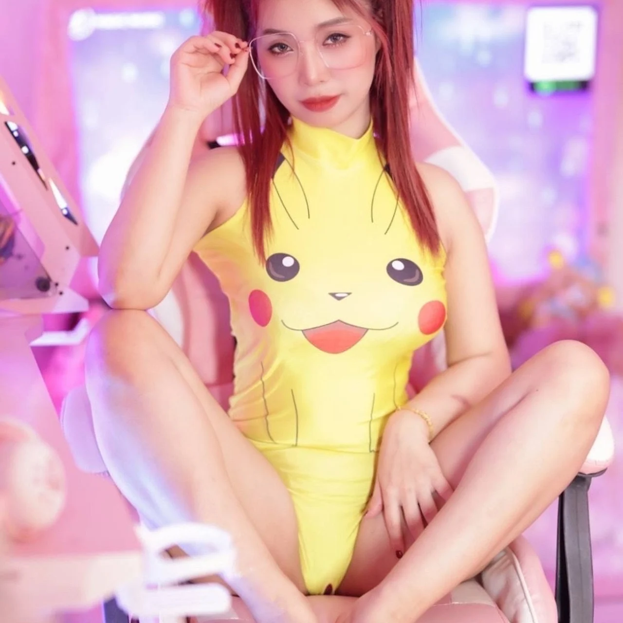 🎀 𝗔𝗞𝗜𝗧𝗔 𝗧𝗛𝗔𝗜 🎀 - OnlyFans model