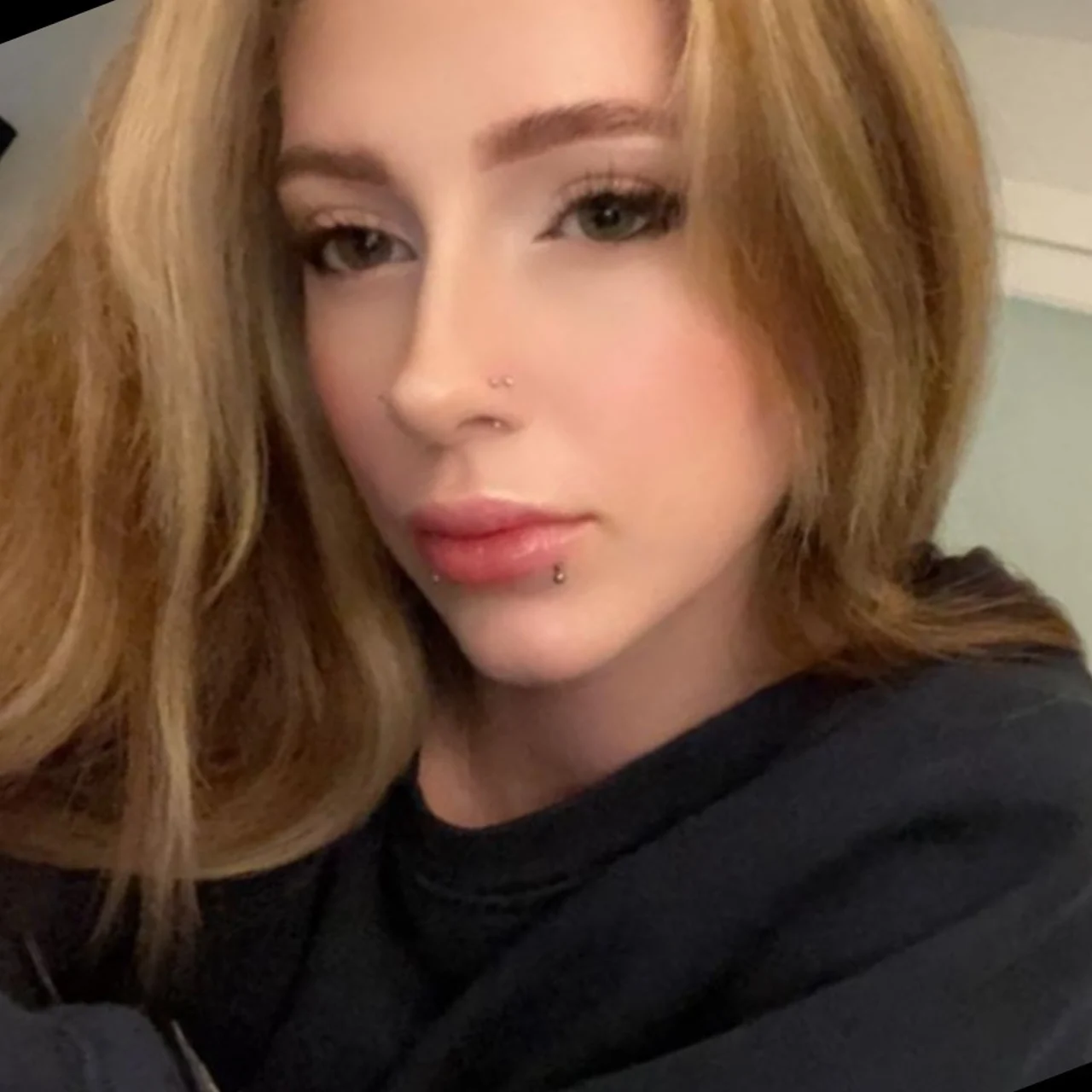 Alanna Skye - OnlyFans model