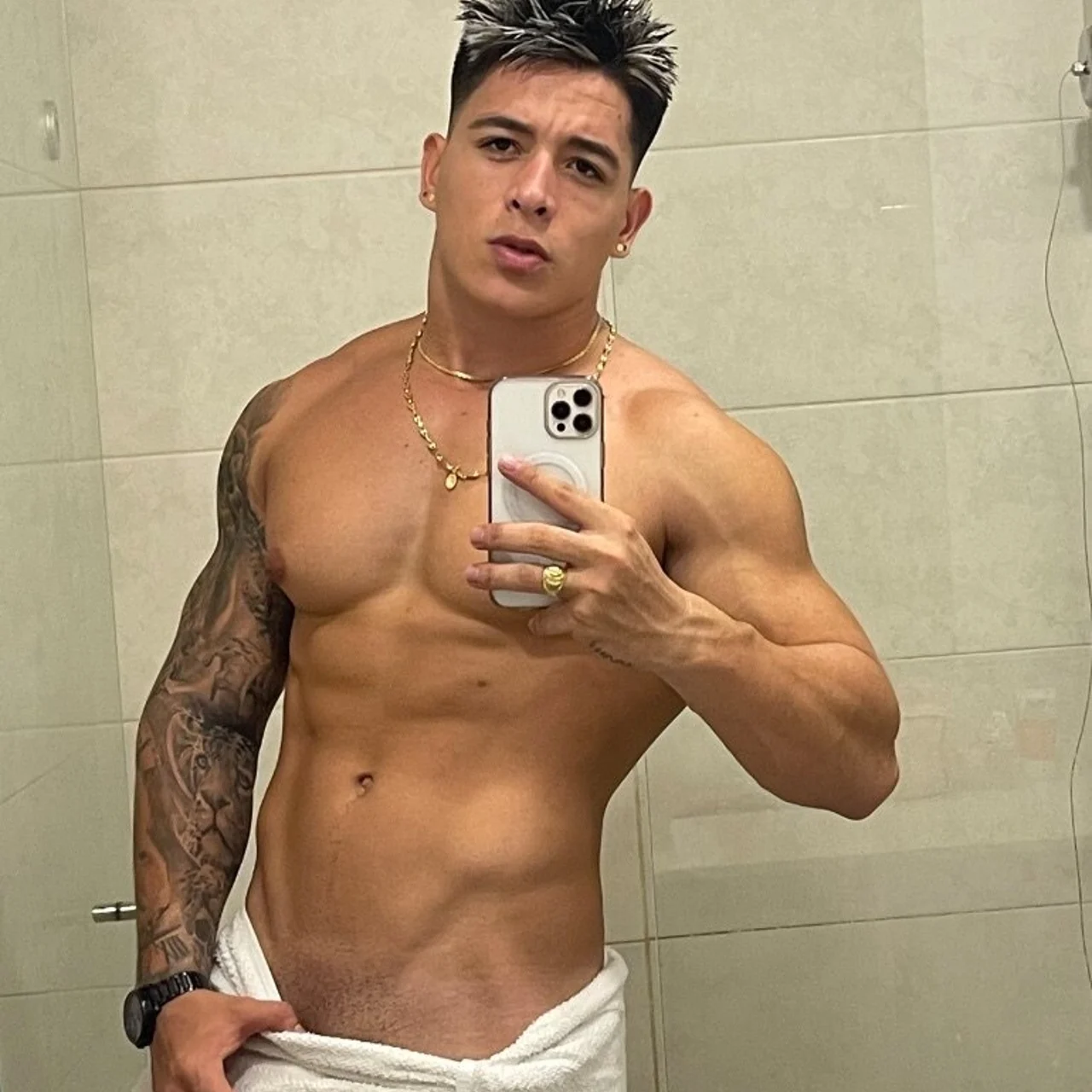 Alan Thompson - OnlyFans model