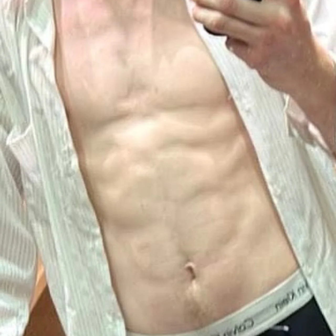 Ellis 💦 Glory Hole ❤️ - OnlyFans model