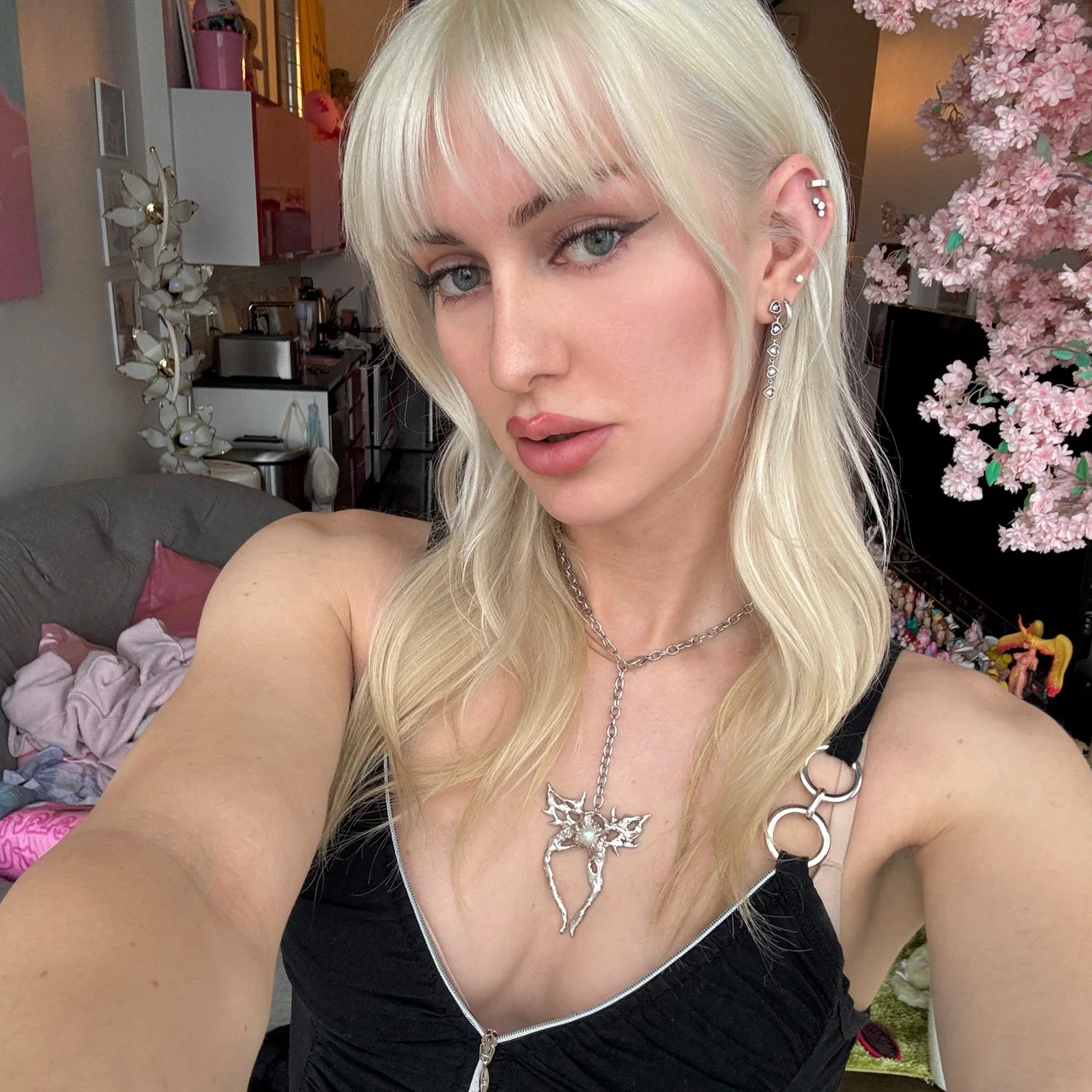 Goddess Alaska 👑 Big D Barbie - OnlyFans model