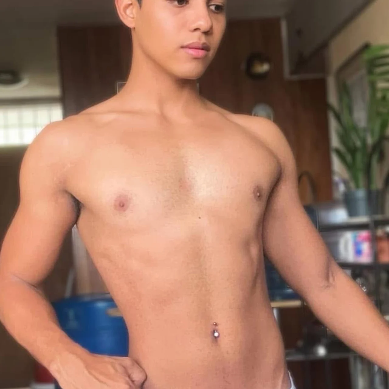 🟢 𝑨𝒍𝒆. 🐣 - OnlyFans model