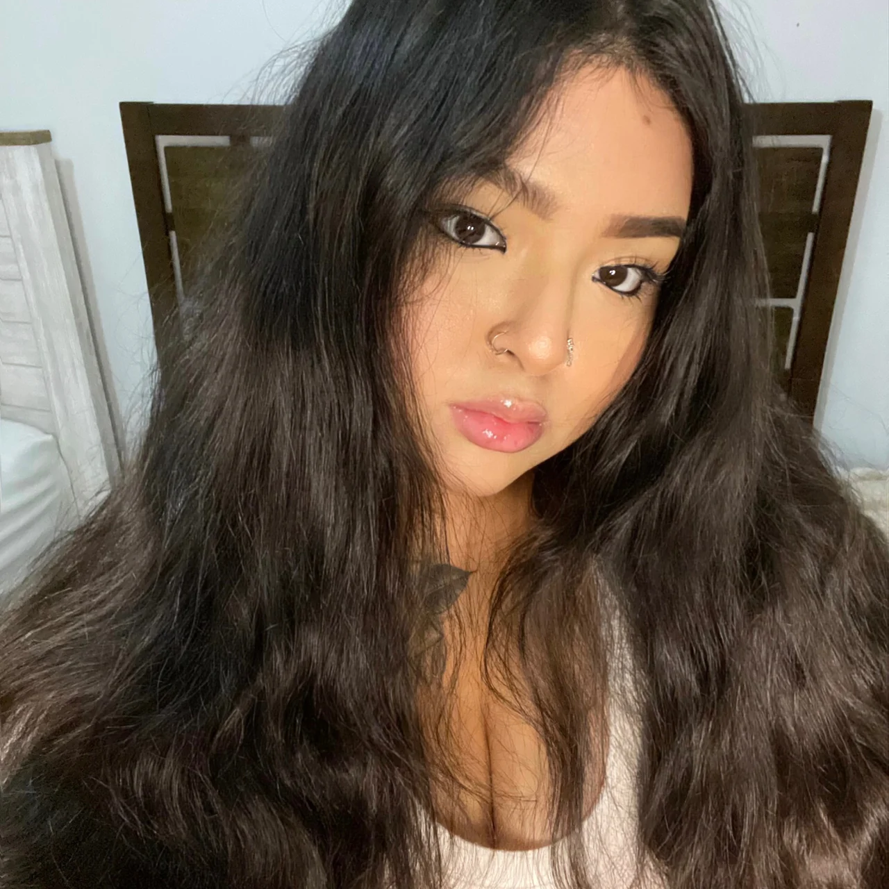 Alexandrathickumss - OnlyFans model