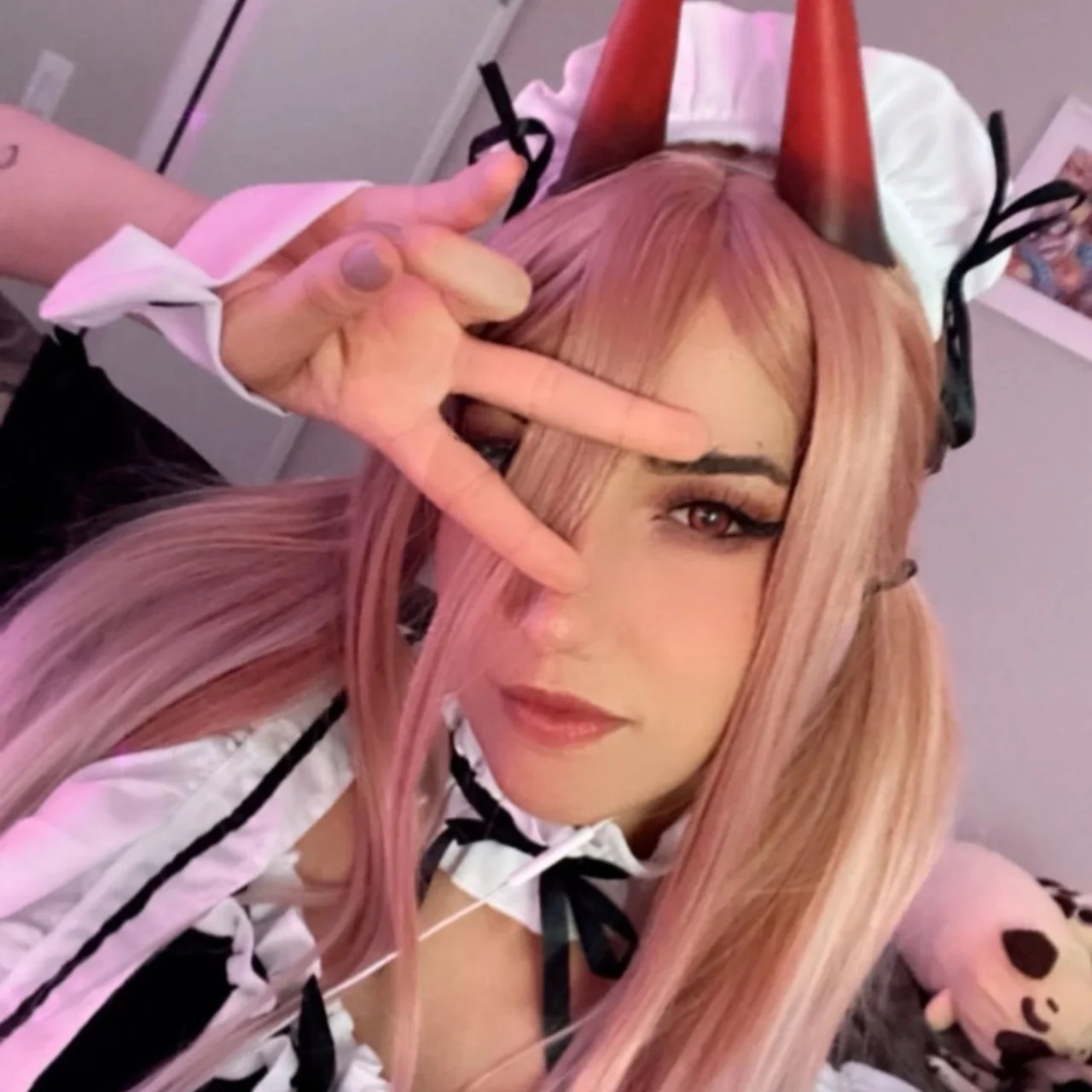 Alexa Pond - OnlyFans model