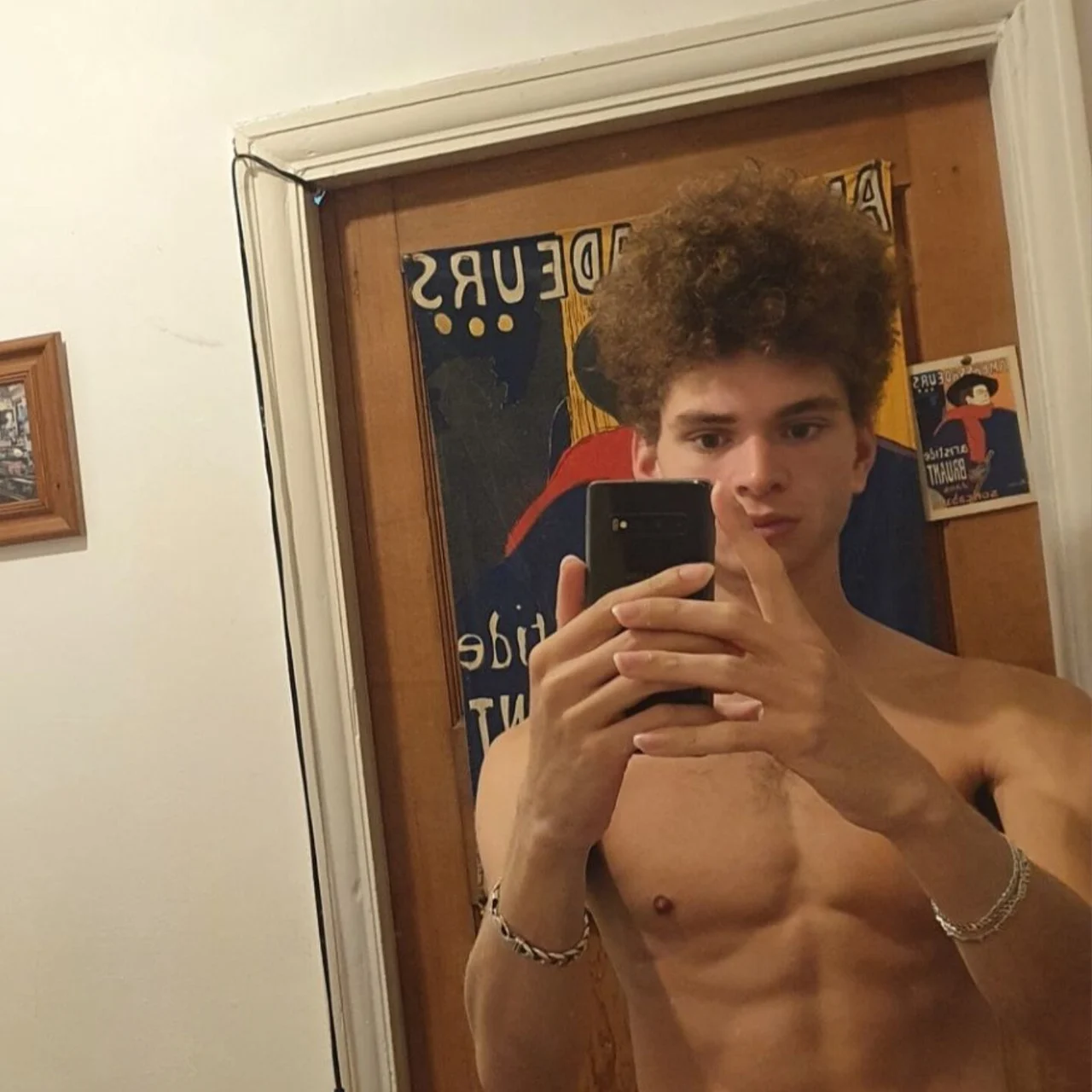 Aliy - OnlyFans model