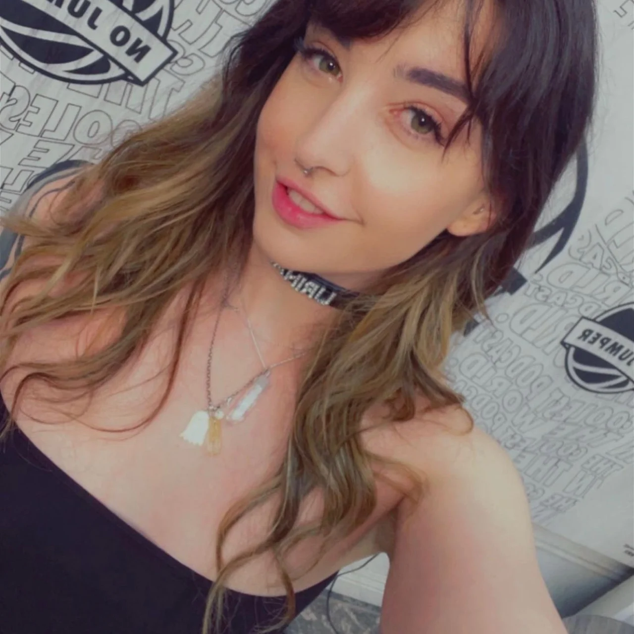 Aus Sarah - OnlyFans model