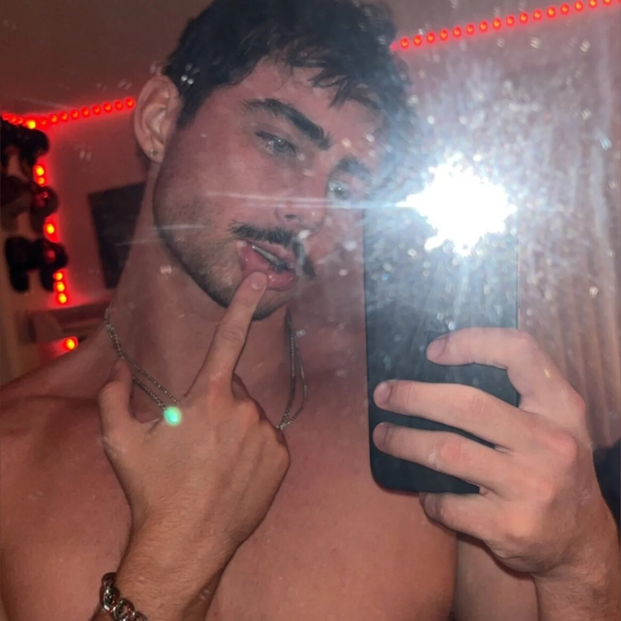 Aidan 😈 Top 1% On OF - OnlyFans model