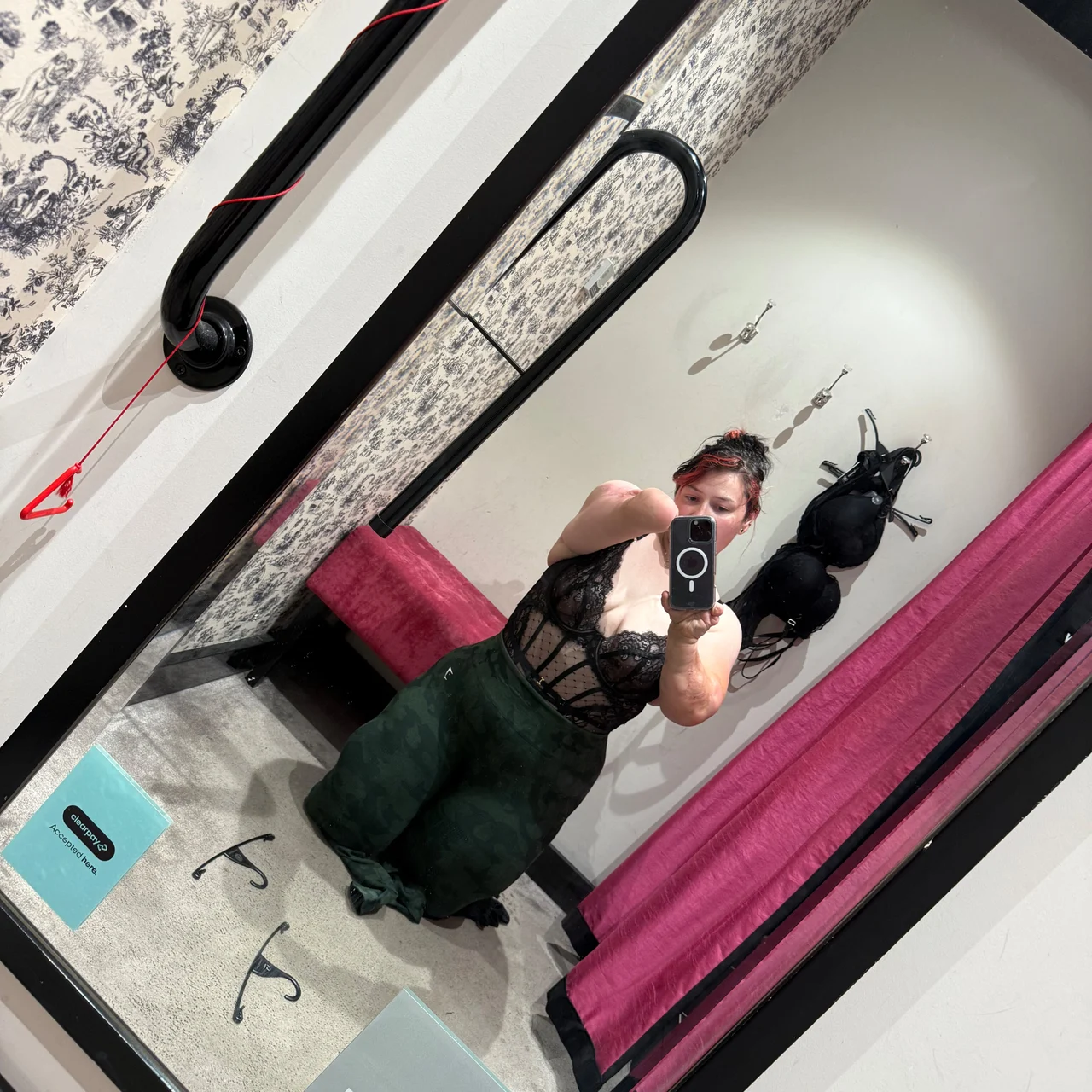 Sarah - OnlyFans model