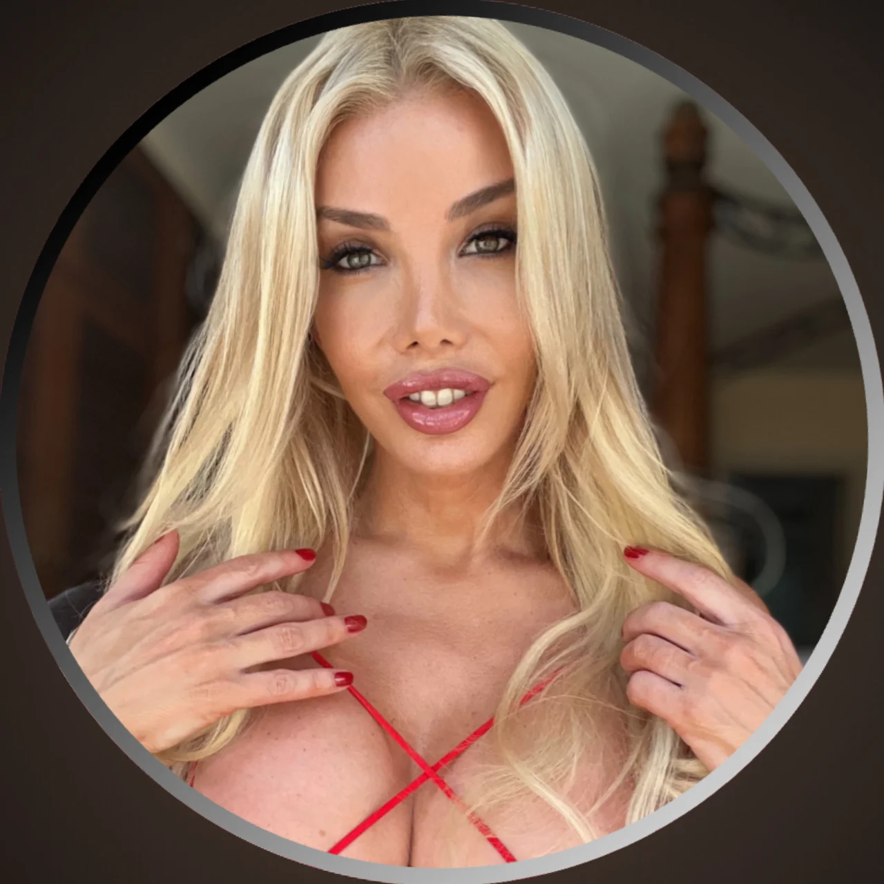 Ana Mancini - OnlyFans model