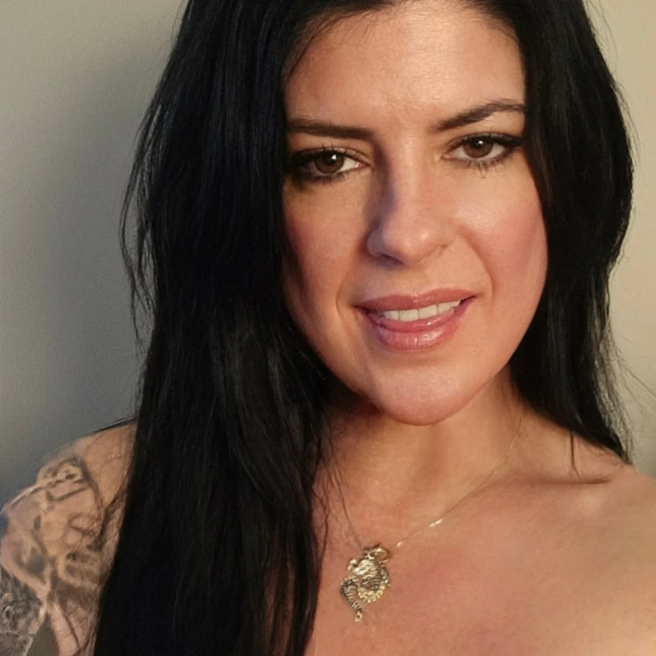 άη𝐆ᗴ𝕝𝓎є𝓊𝔁 - OnlyFans model