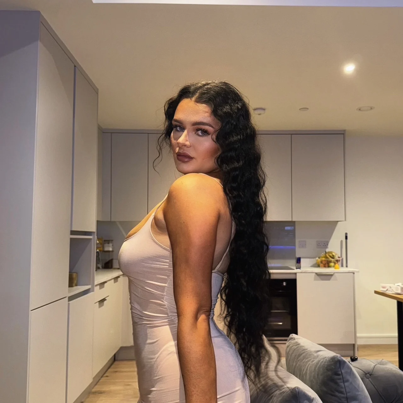 April Rozina 👸🏻 - OnlyFans model
