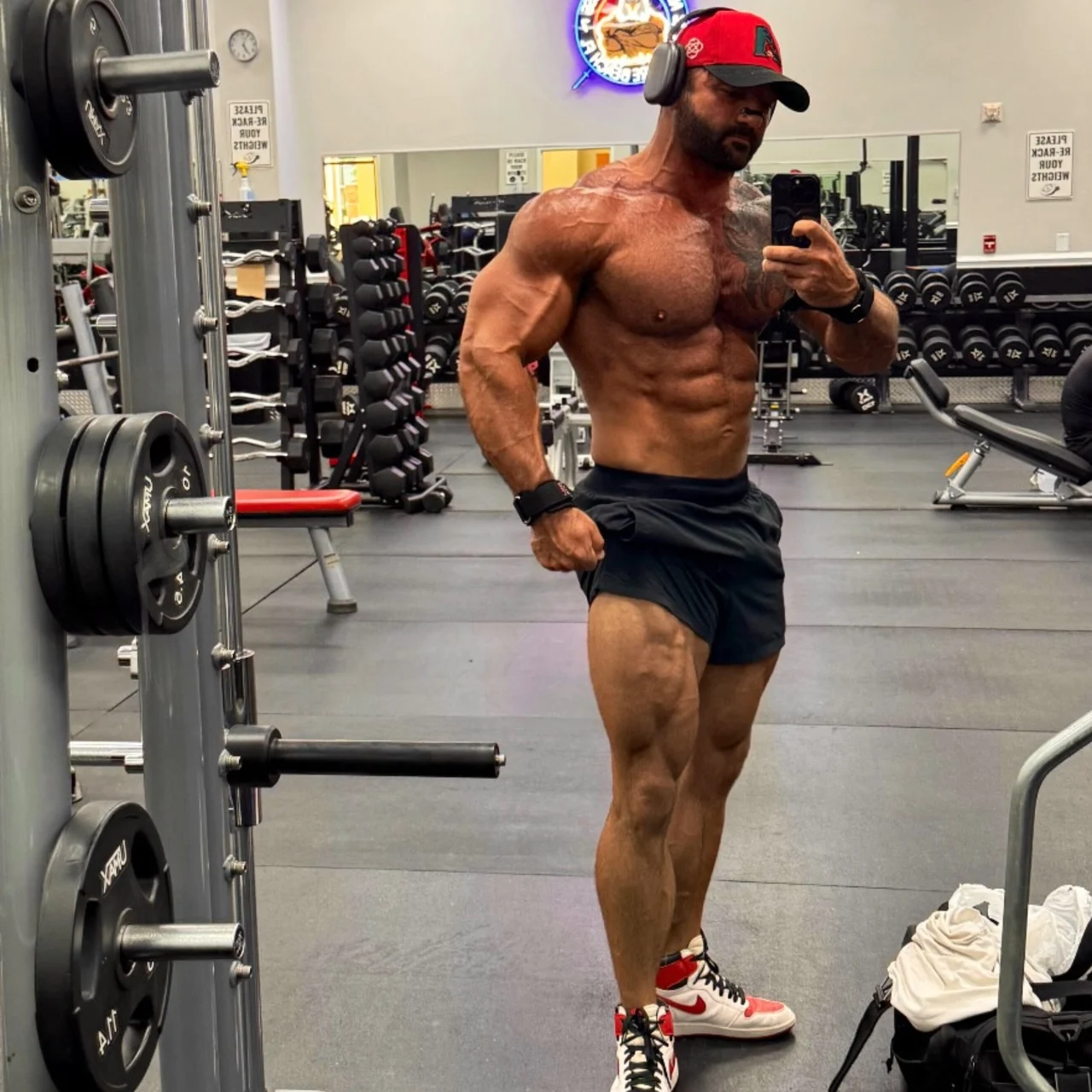 Apex Muscle - OnlyFans model