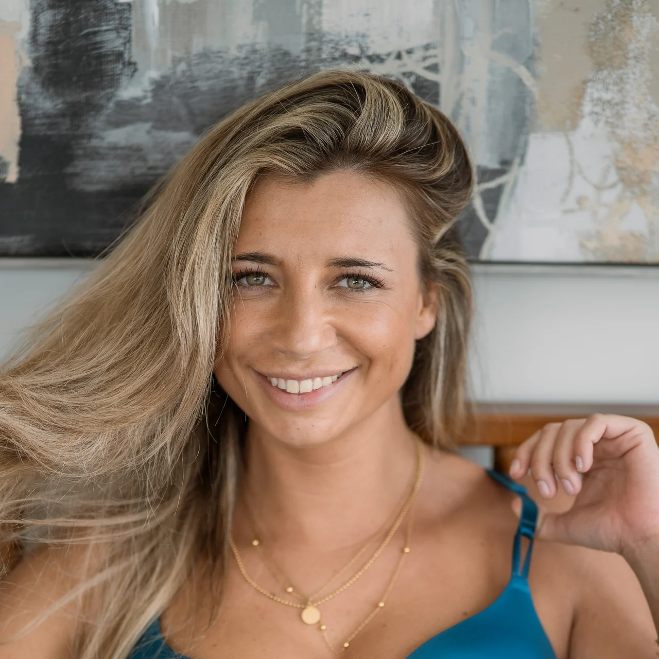 April Carter - OnlyFans model