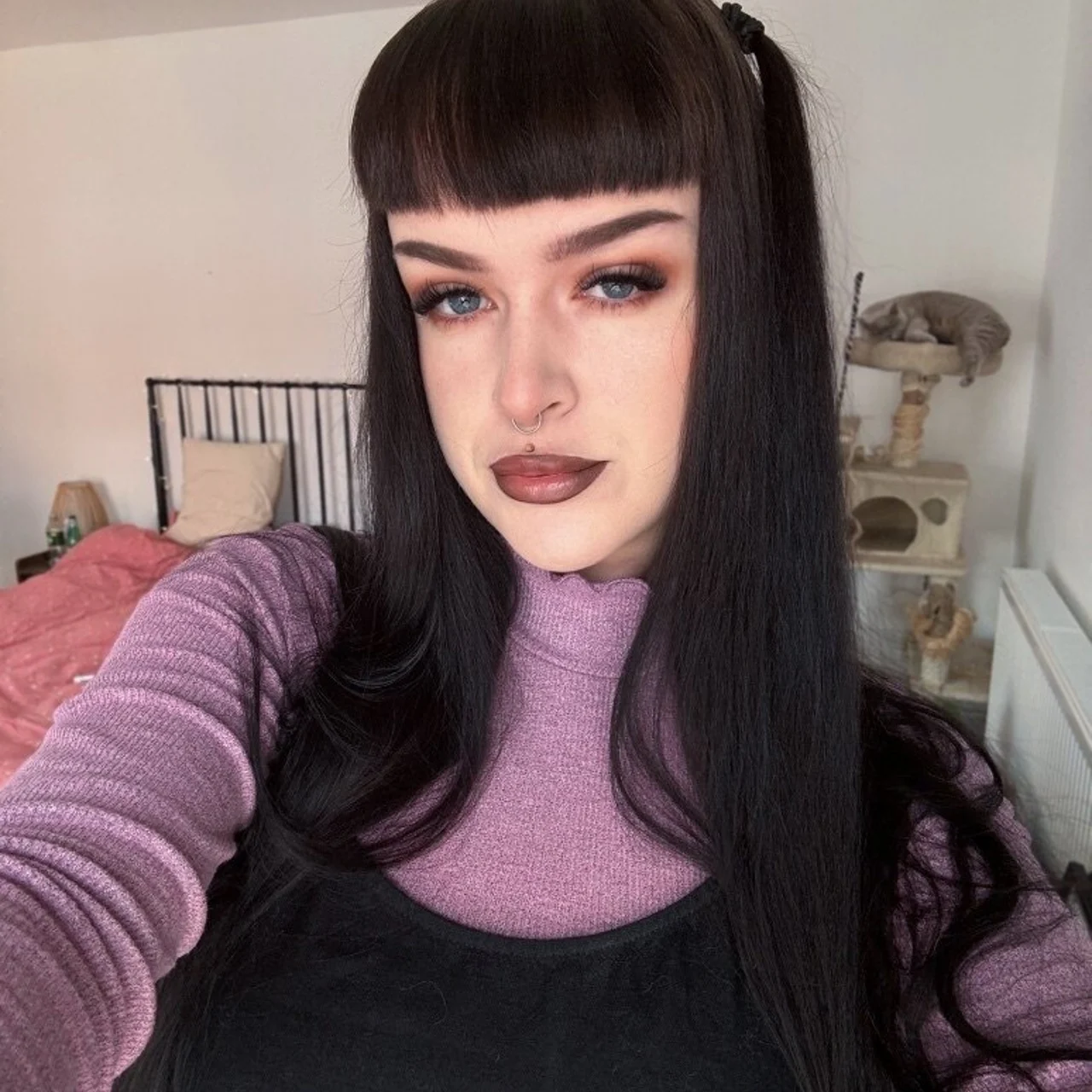 charlotte 🌹 FULL LENGTH VIDS ON FEED - OnlyFans model