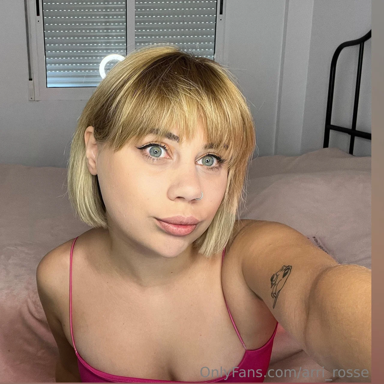 Ari Rose๐น - OnlyFans model