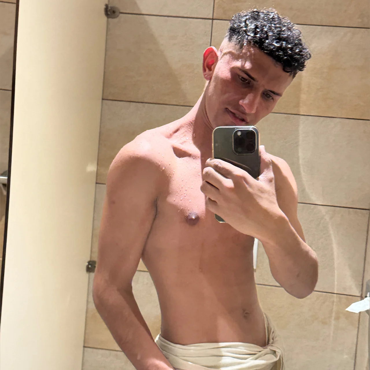 Enzo Arryo - OnlyFans model