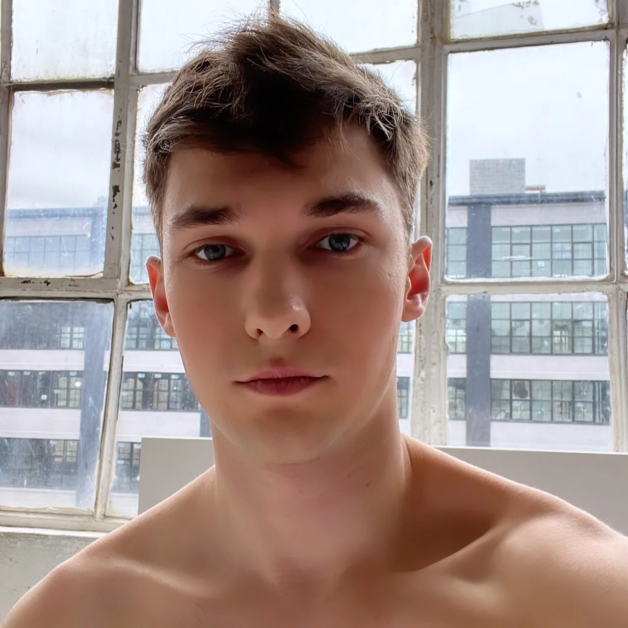 art roger philips - OnlyFans model