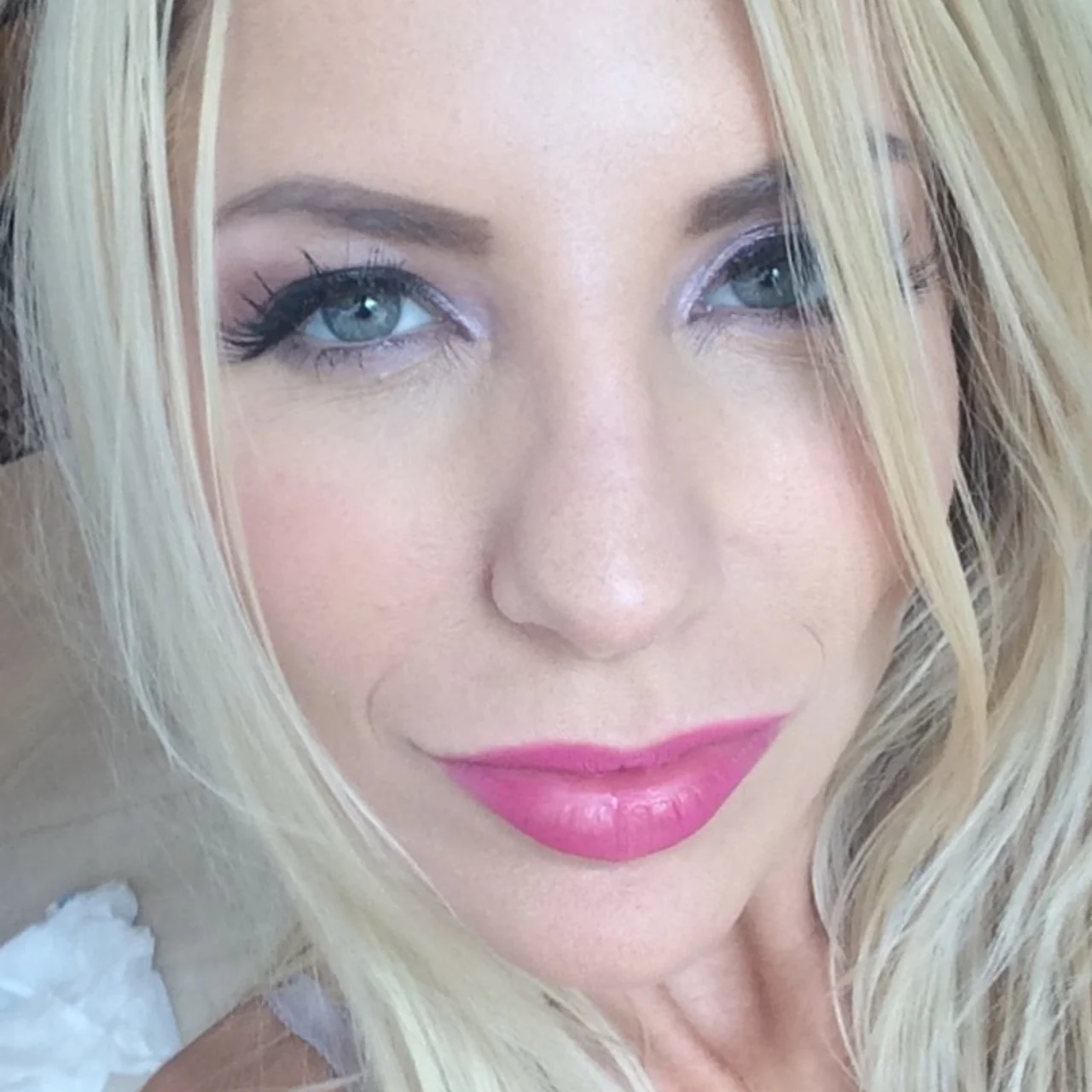 Ashley Fires - OnlyFans model