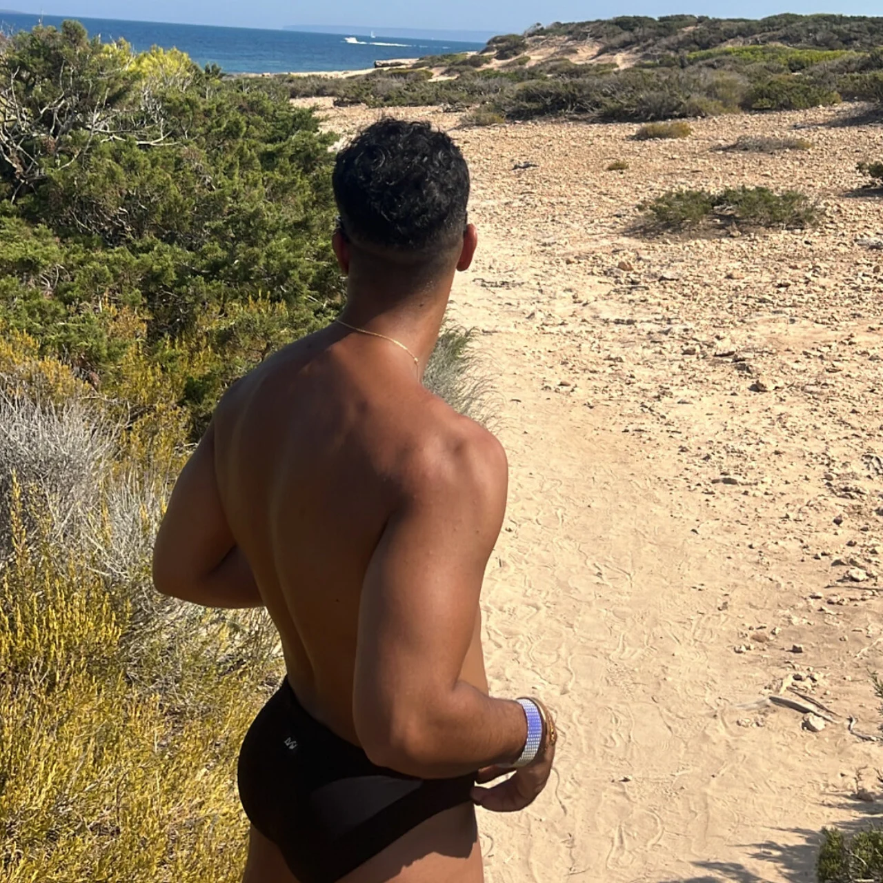 1995 - OnlyFans model