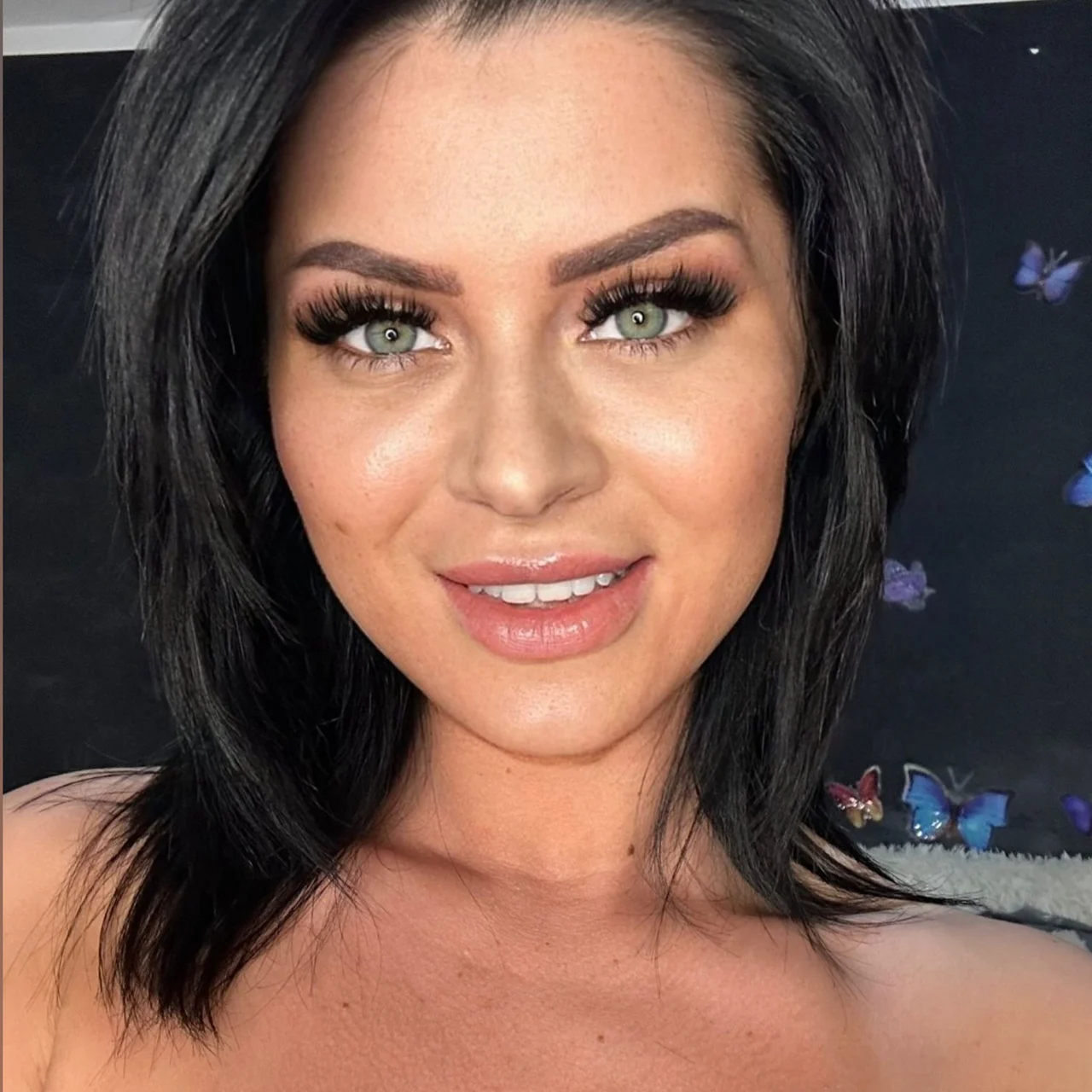 Ava Love - OnlyFans model