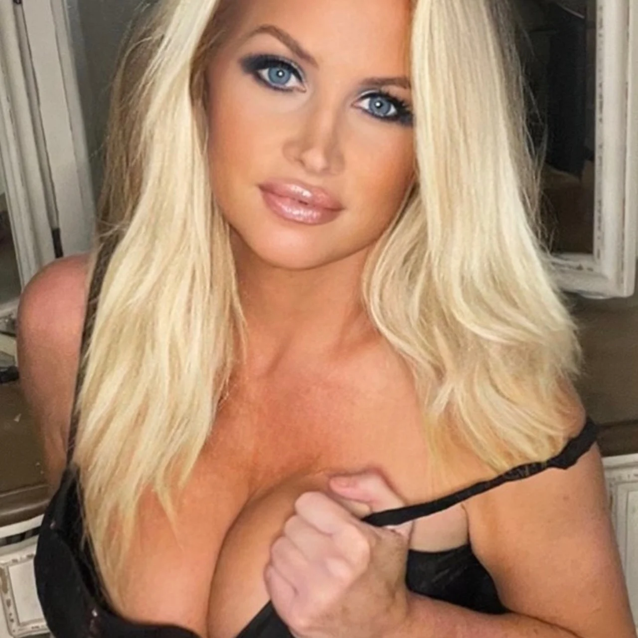 Ava Lynn Daniels - OnlyFans model