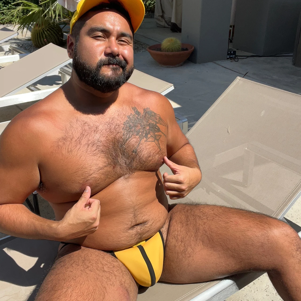 Avi - OnlyFans model