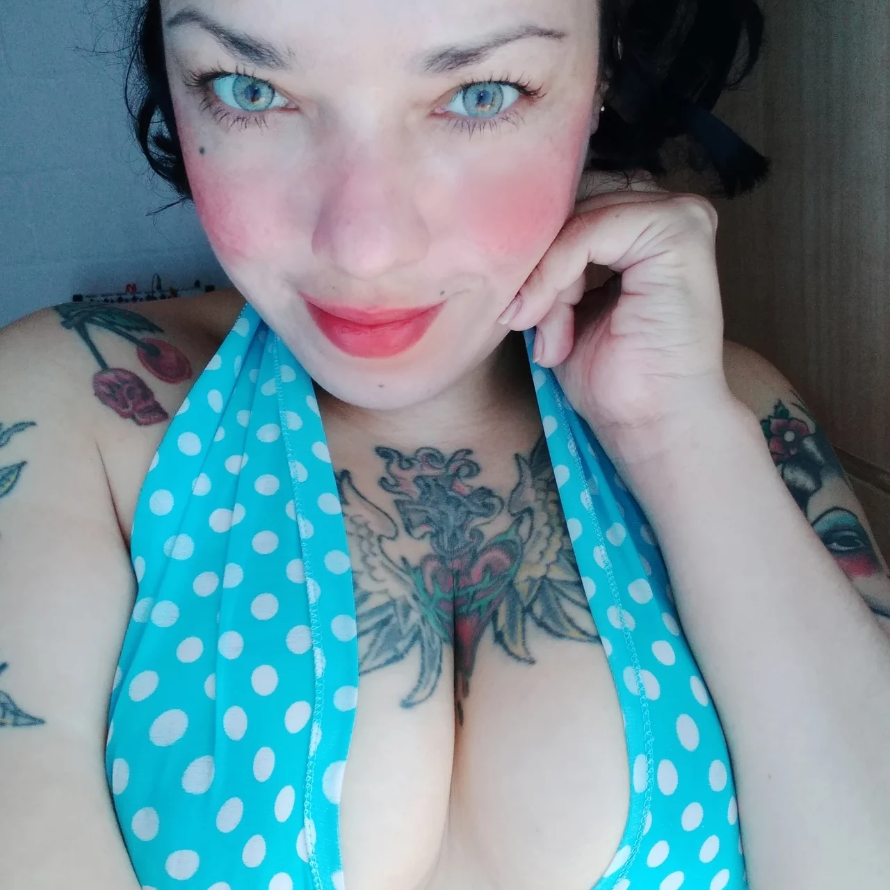 Suzy Babi Pinup Doll - OnlyFans model