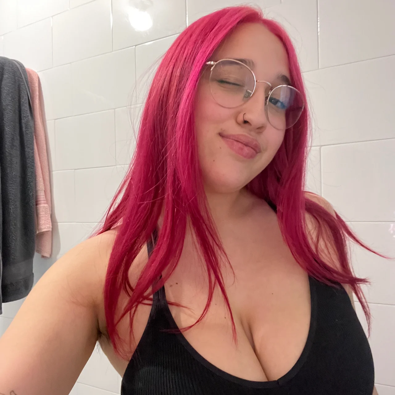 β‘ ana has huge tits β‘ - OnlyFans model