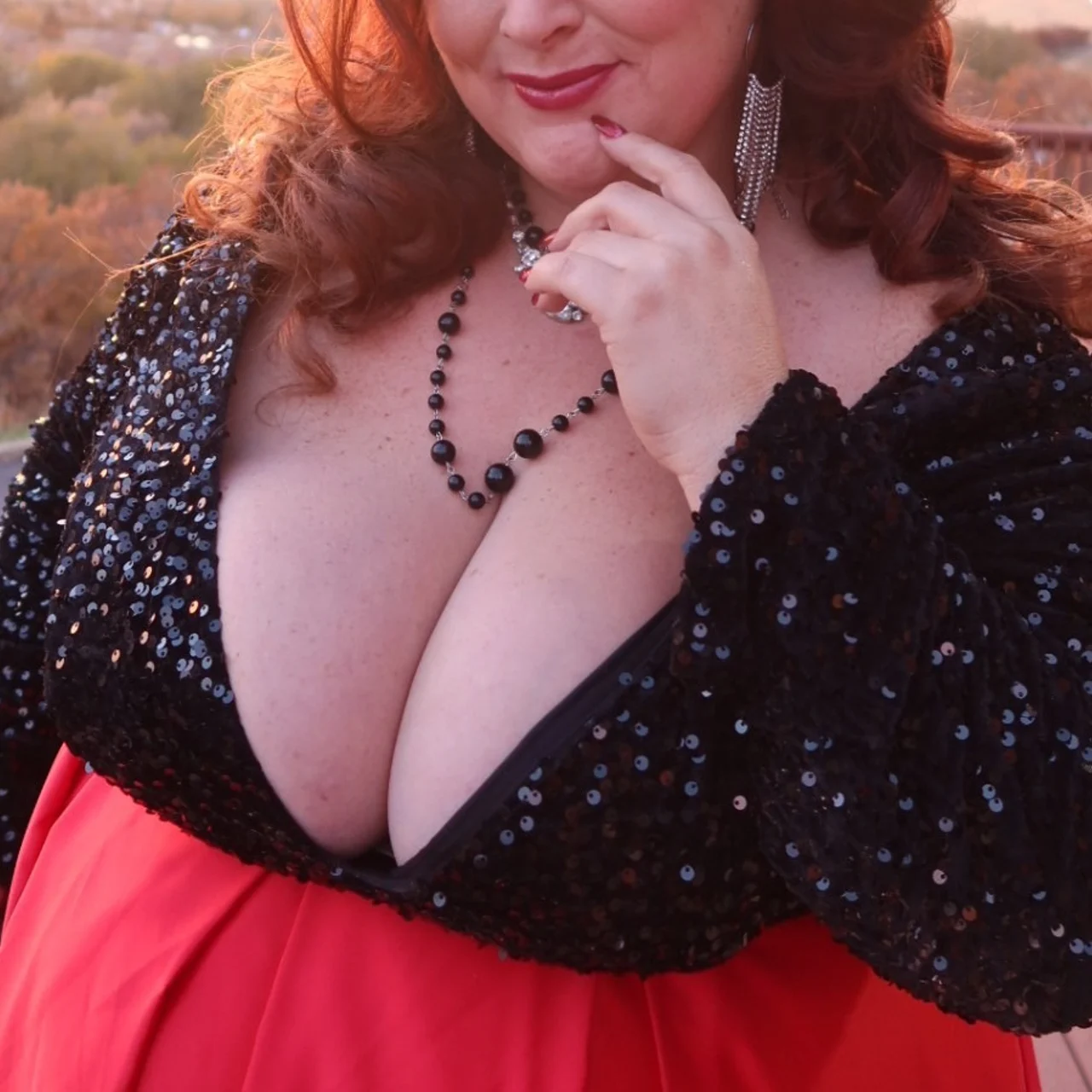 Mandy Cole - OnlyFans model