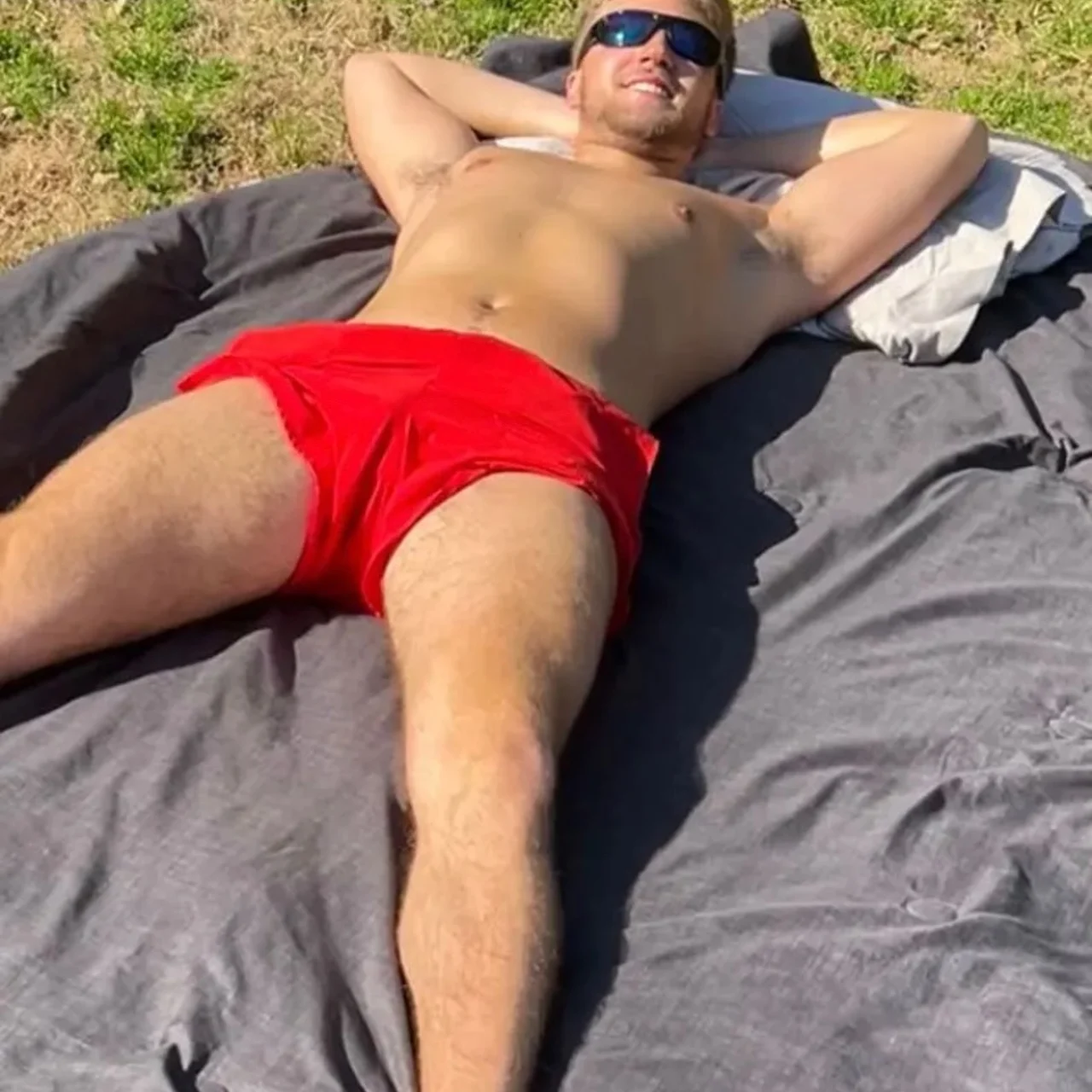 HunterForreal - OnlyFans model