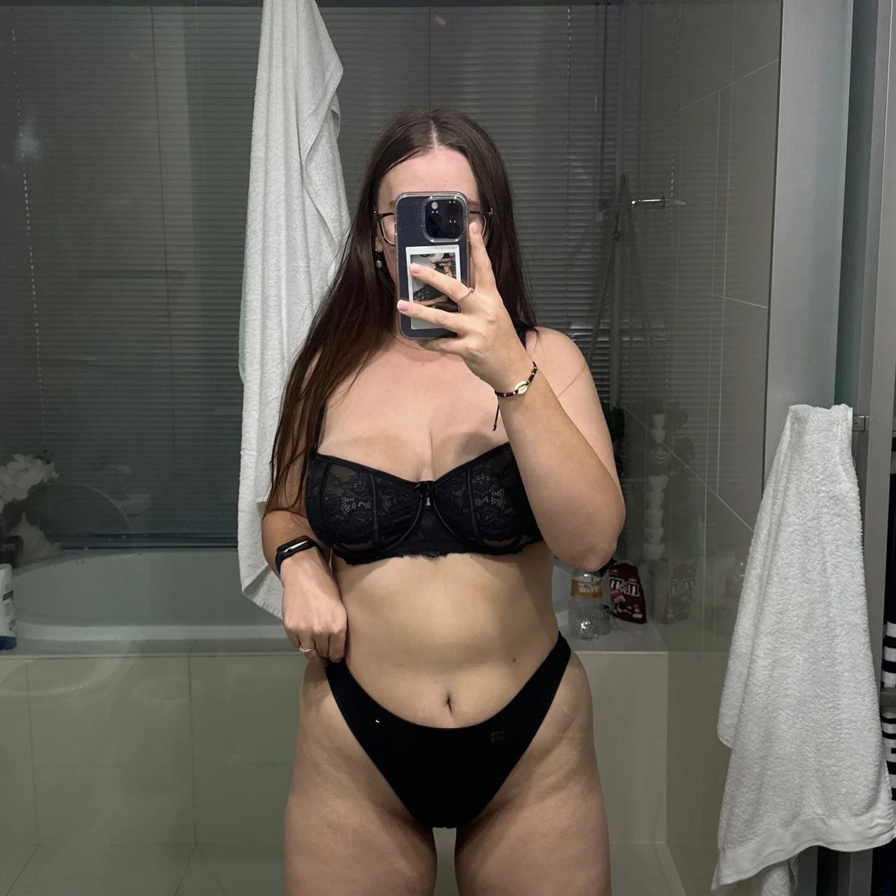 ๐๐๐๐๐๐๐ โฅ๏ธ - OnlyFans model