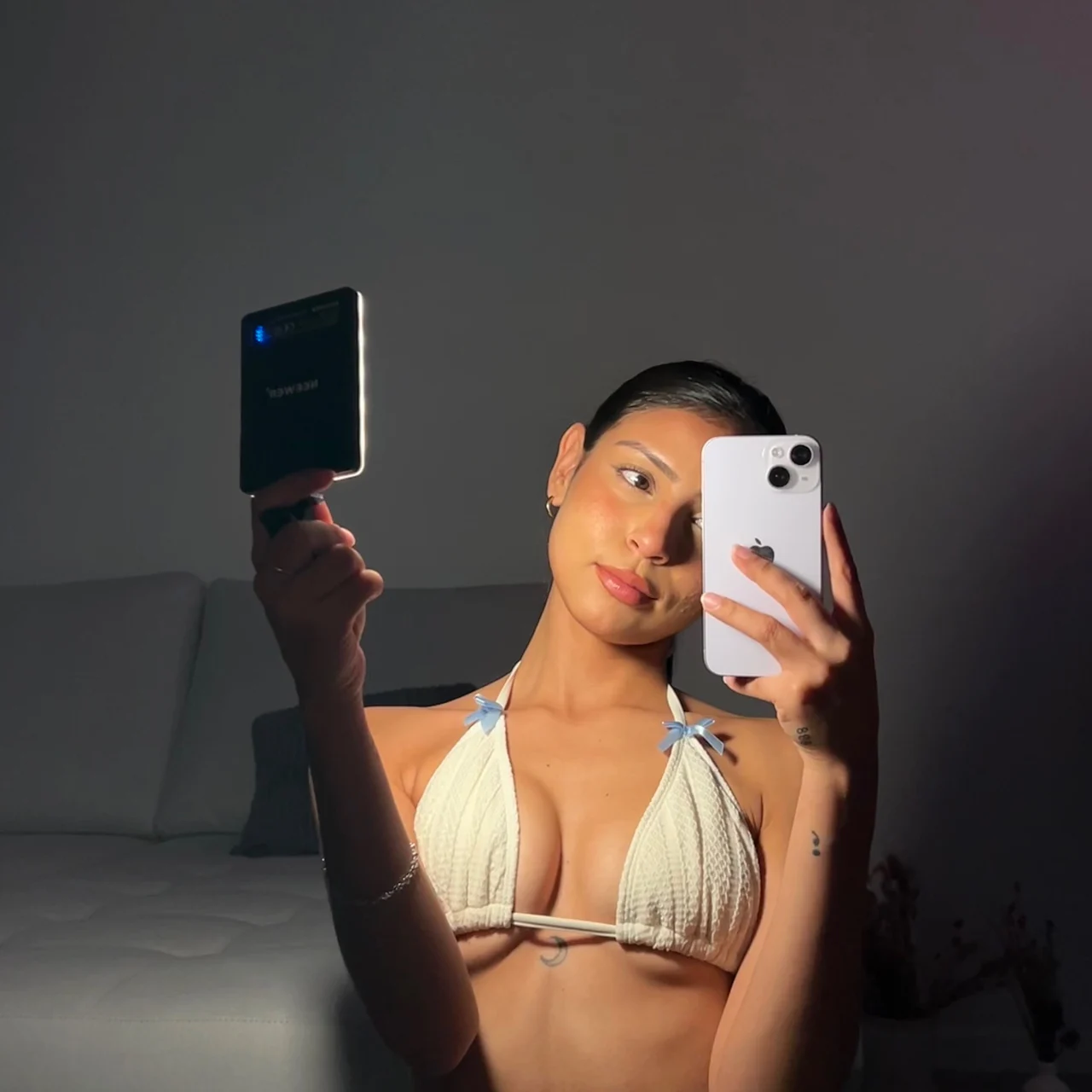 Bella Ray - OnlyFans model