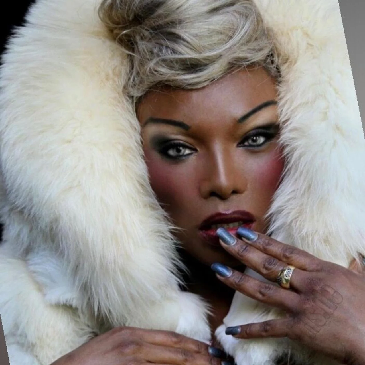 @bigblack27cm - OnlyFans model