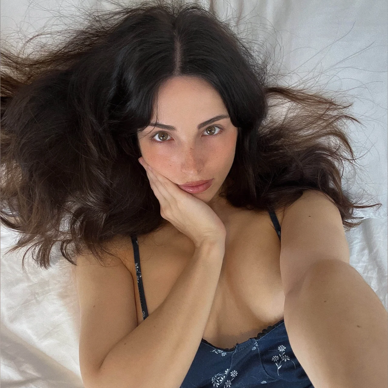 Liz 🕊️ - OnlyFans model