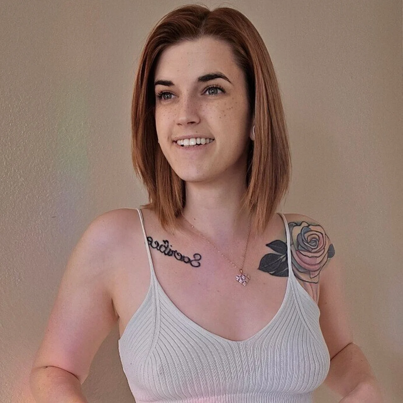 Bliss Flowers 🌼 LIVE @ 5PM PST ✨️ - OnlyFans model