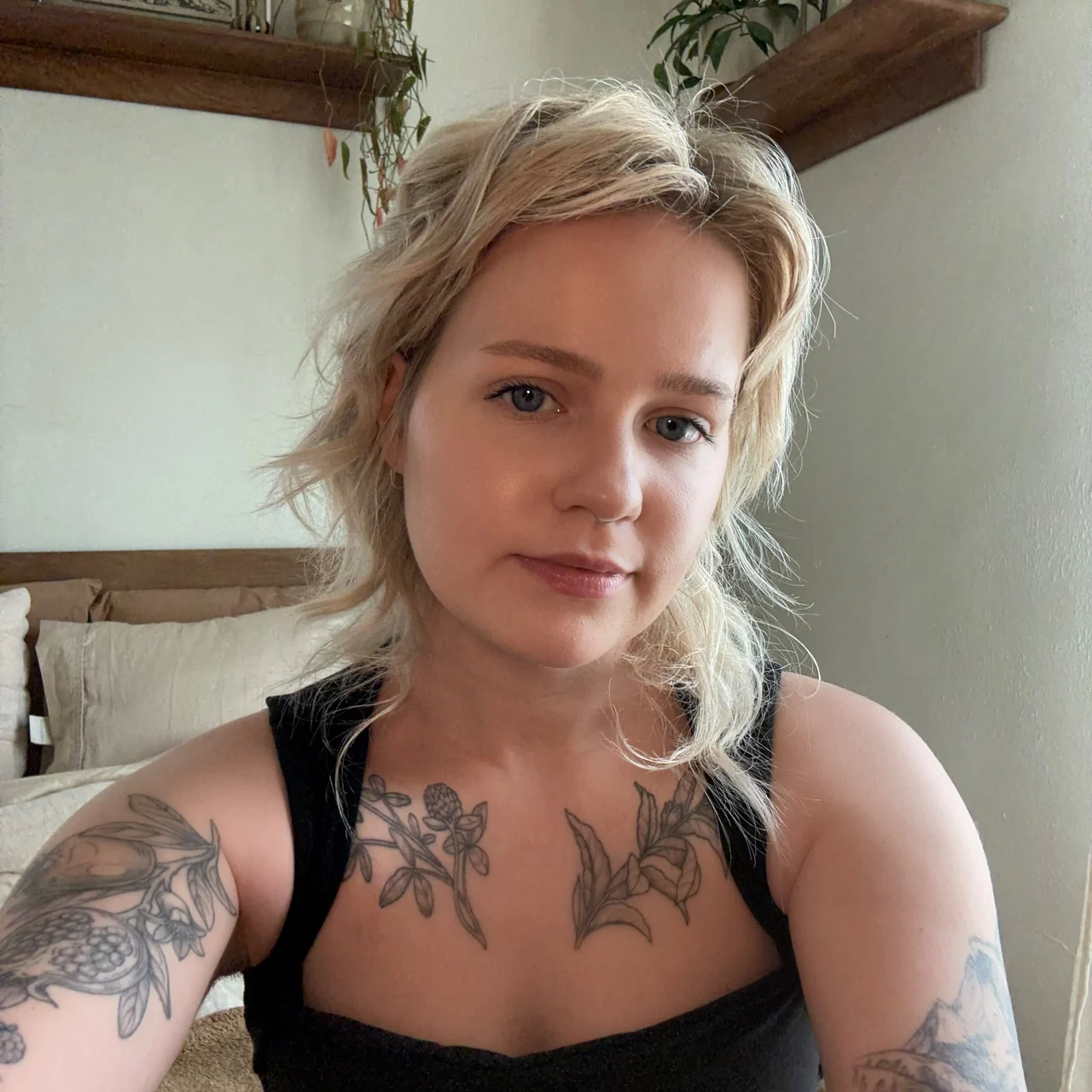 peche - OnlyFans model