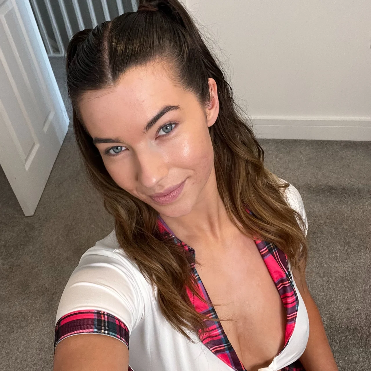 Blue-raze - OnlyFans model