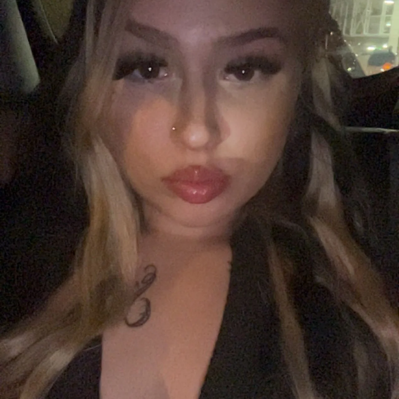 Breshkalish - OnlyFans model