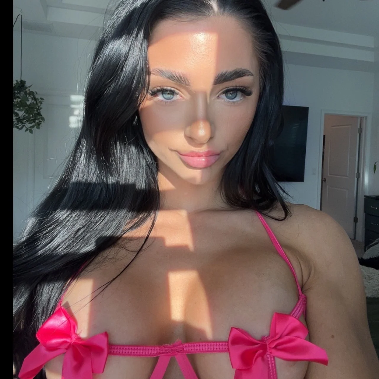 Bri Marie - OnlyFans model