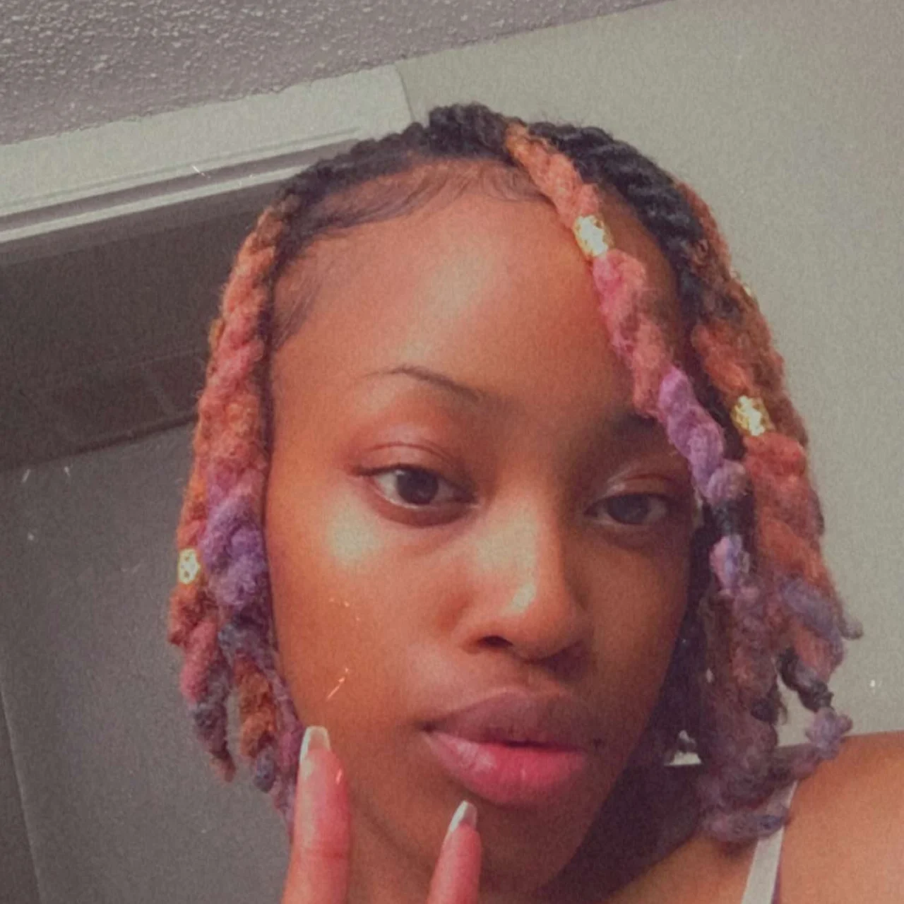 Brownskinnb - OnlyFans model