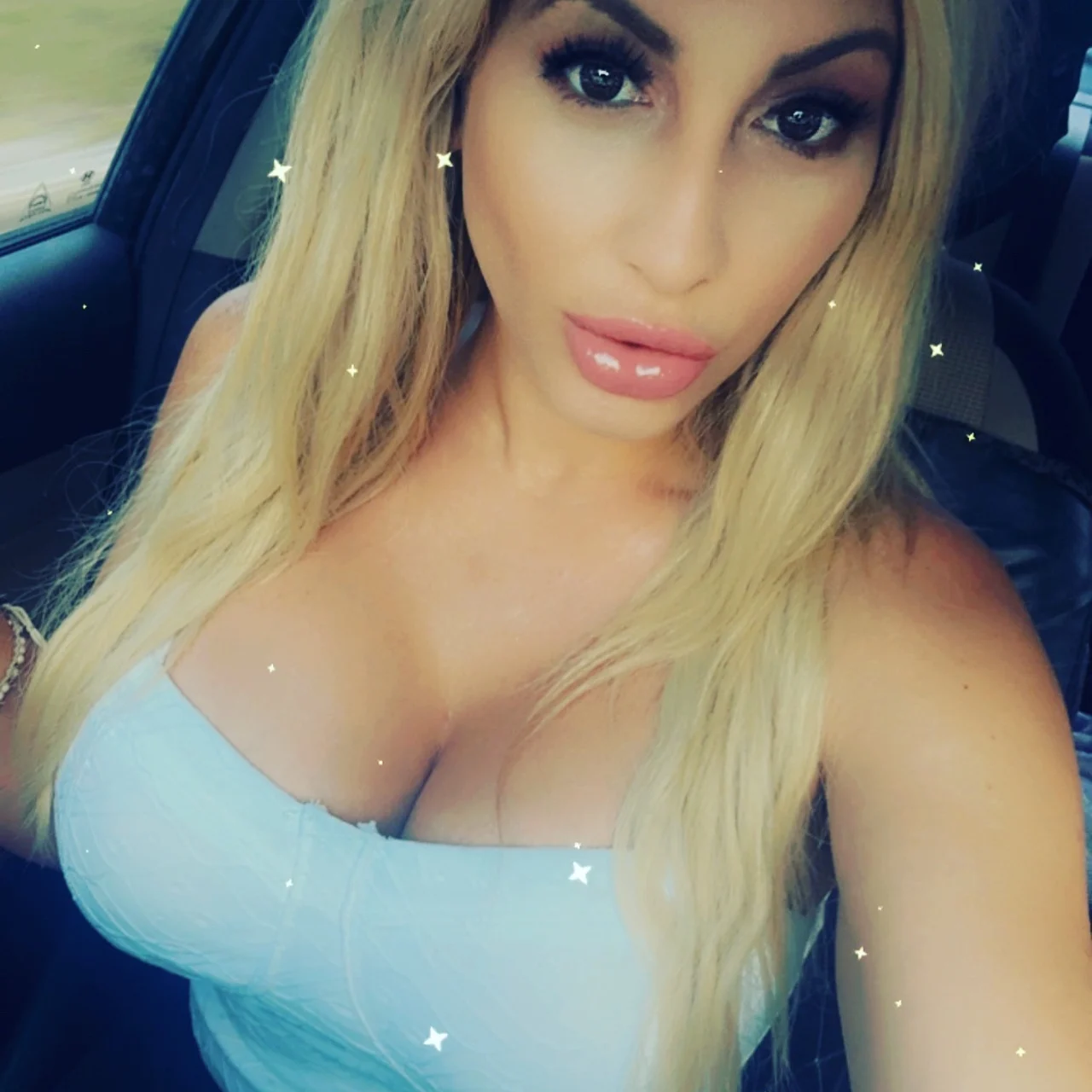 JuicYjAy - OnlyFans model