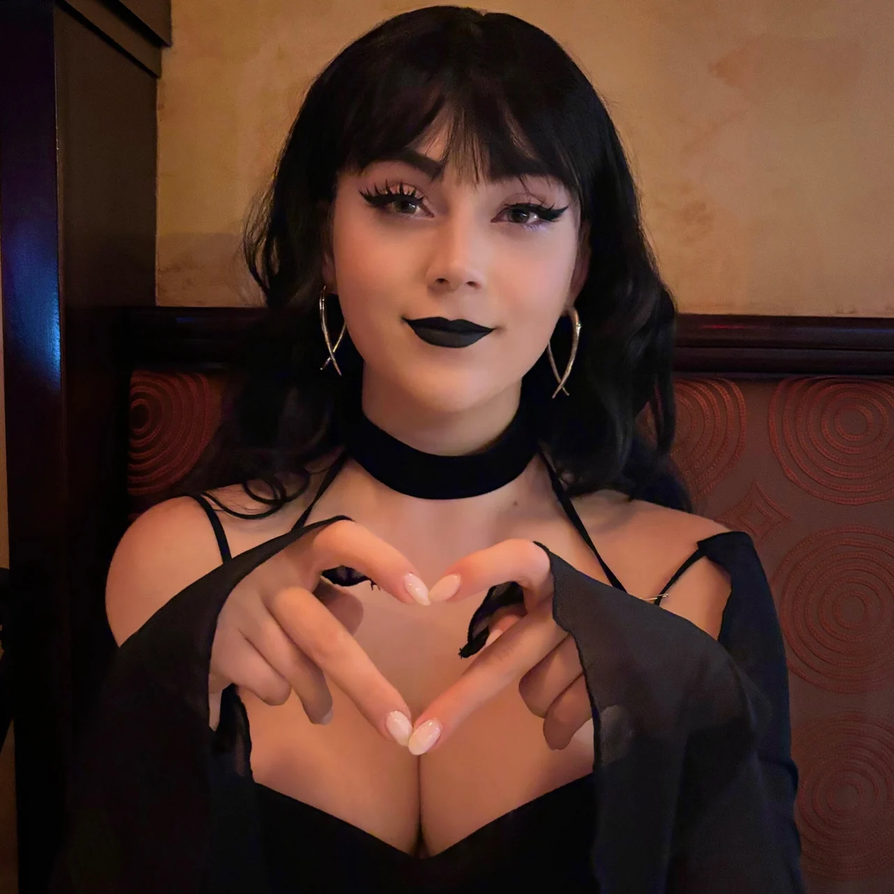 Buttercup Cosplays - OnlyFans model