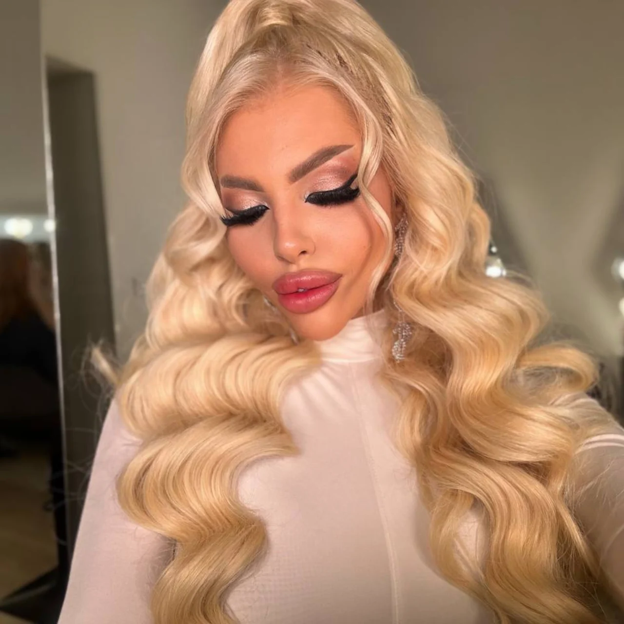 👑 Barbie doll with biggg tits and lips 👑 - OnlyFans model